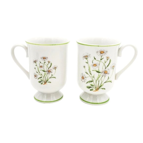 Royal Domino Collection WILD DAISY Pair 2 x‎ Vtg Ceramic Coffee Tea Mugs Flower - Picture 1 of 6